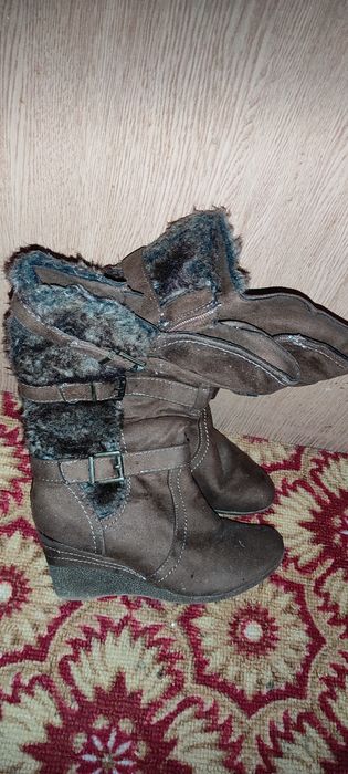 Чоботи Демі 38 розмір. Безкоштовно