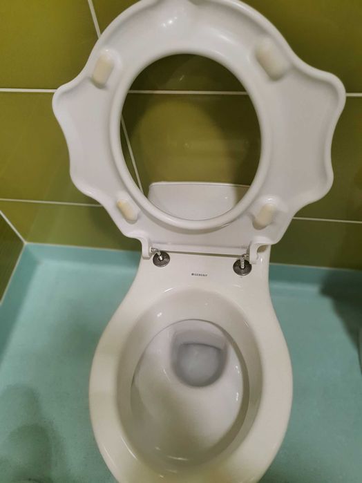 Sprzedam miski WC wiszące dla dzieci