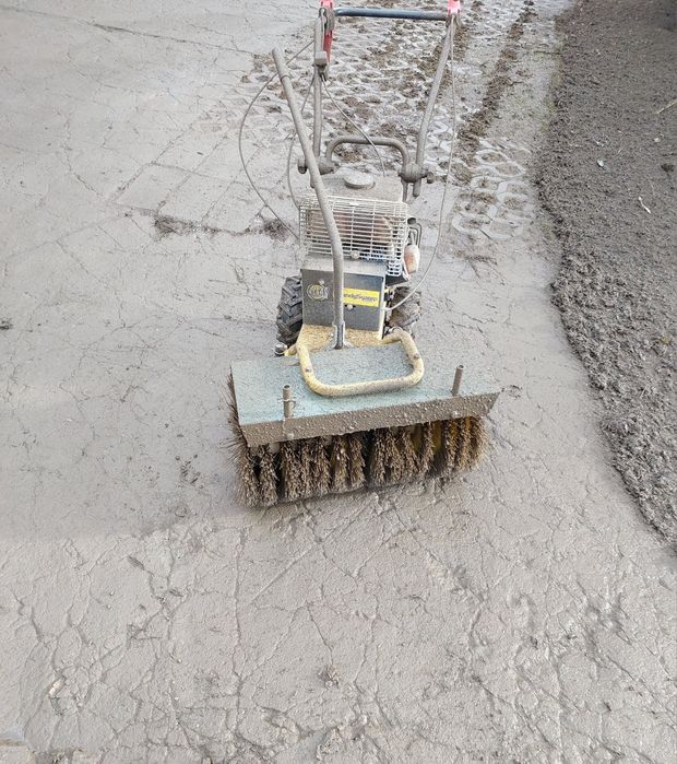 Zamiatarka odśnieżarka pług Texas handy 600R  z napędem przód/tył