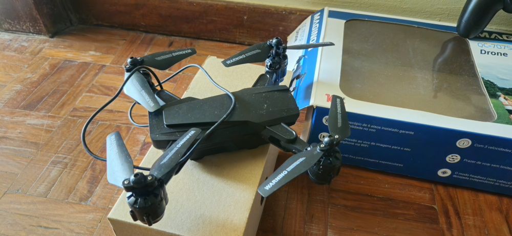 Drone a funcionar513198395176396801