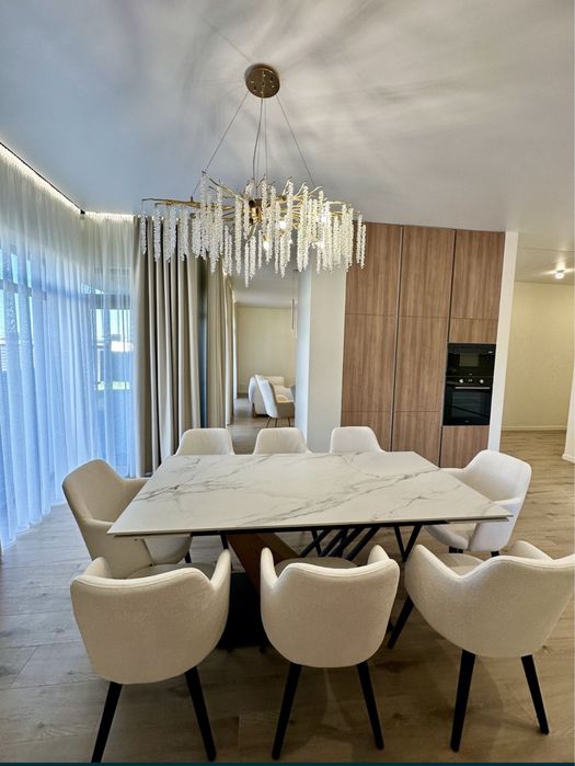 Одноповерховий будинок, новий дизайнерський ремонтом, закрите містечко