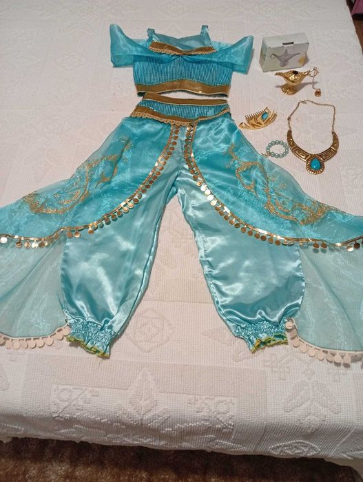 Fato Jasmin 8-9 Anos com acessórios