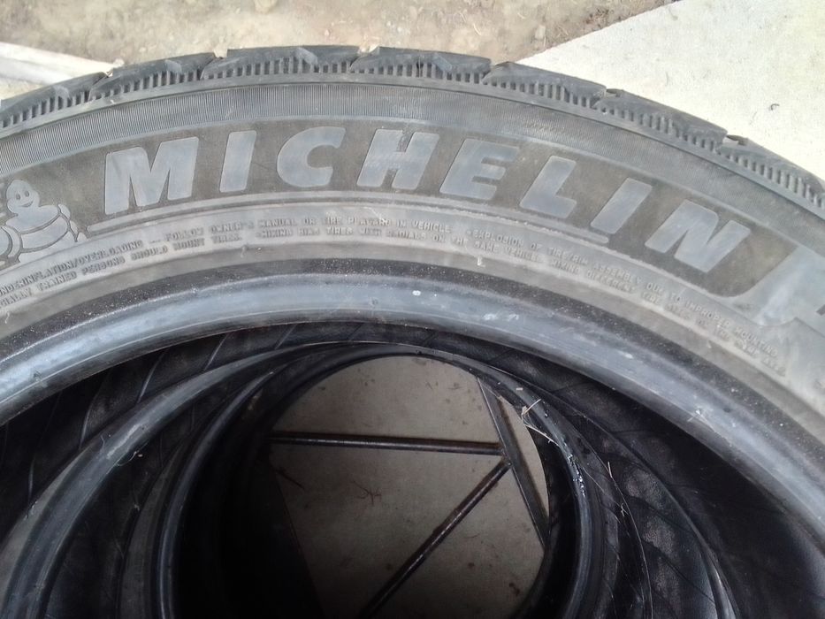Cena za 4 Opony zimowe 235/50r18 MICHELIN