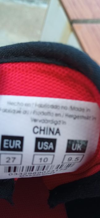 Sapatilhas número 27