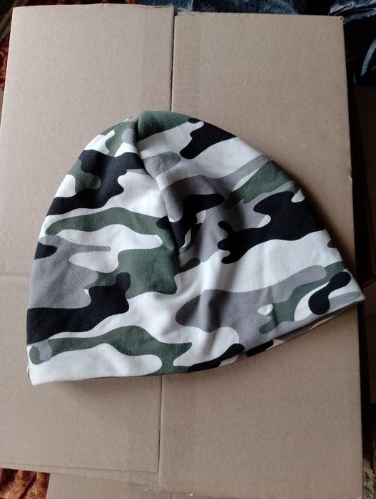 Шапка осень весна белоикомуфляжная с ягуаром теплая. Штаны летние и зи