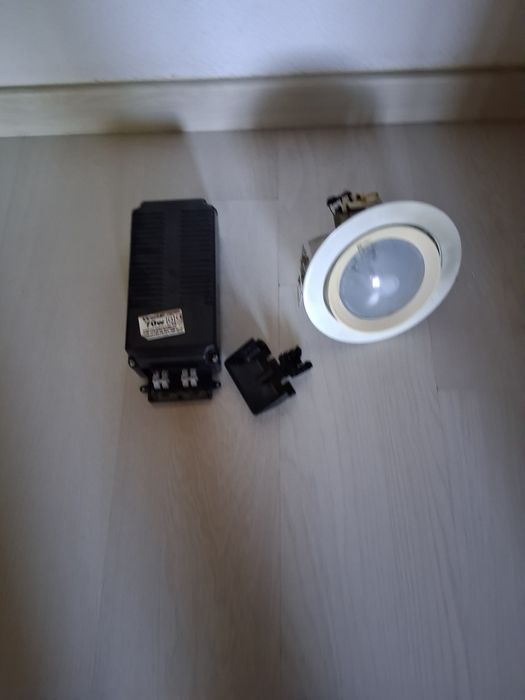 Projector branco rotativo