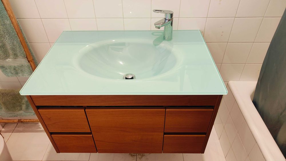 Móvel WC com torneira