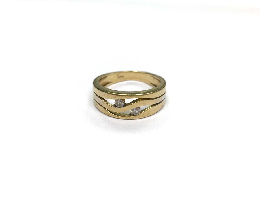 Złoty pierścionek p.333/3,13g z cyrkoniami
