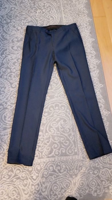 Garnitur męski dla szczupłego chłopca