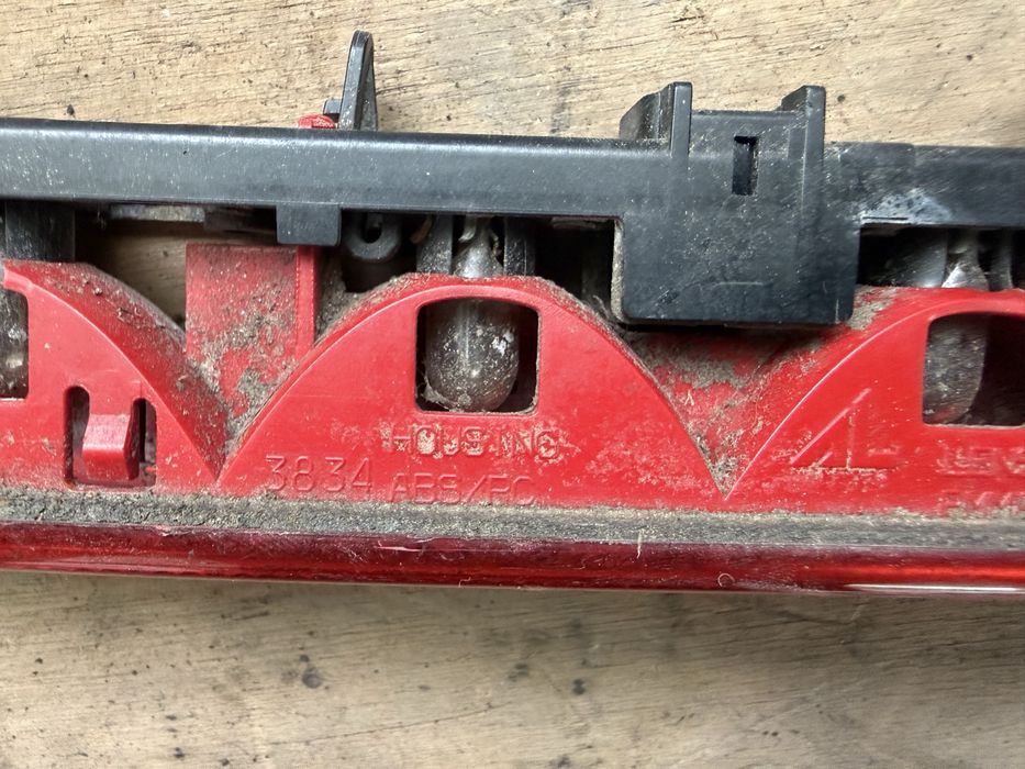 Farolim 3º Stop Original - Peugeot 107 / Citroën C1 / Toyota Aygo