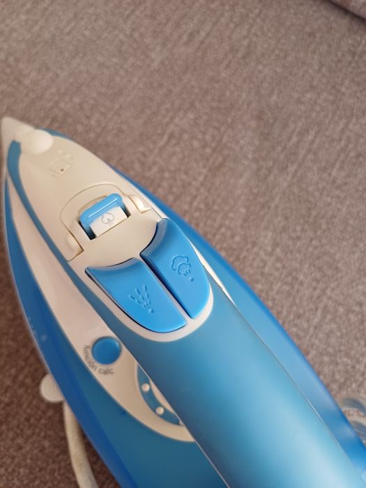 Ferro de engomar UFESA