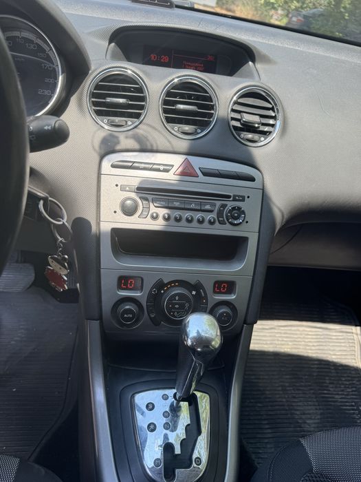 Peugeot 308 автомат