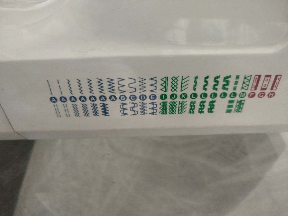 Máquina de costura Pickling em estado novo