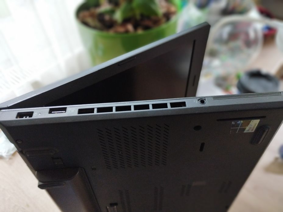 Игровой Lenovo T460p i5-6300HQ/ 8gb DDR4/GeForce 940mx/HDD 500gb
