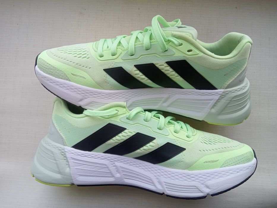 Buty Adidas Questar 2 r 43 1/3