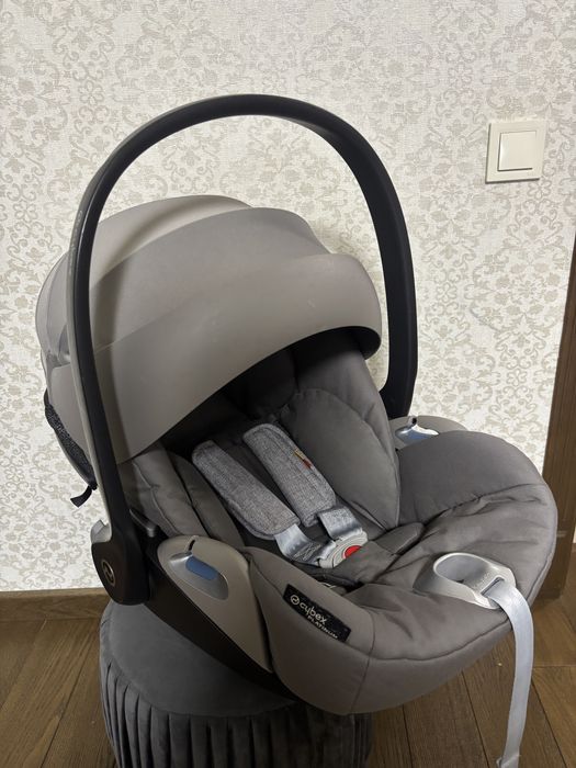 Автокрісло Cybex Cloud Z Soho Grey сірий колір