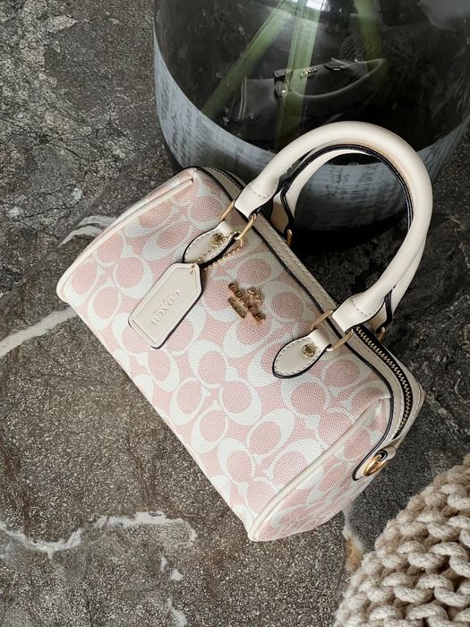Сумка Coach Mini Rowan Crossbody  In Signature