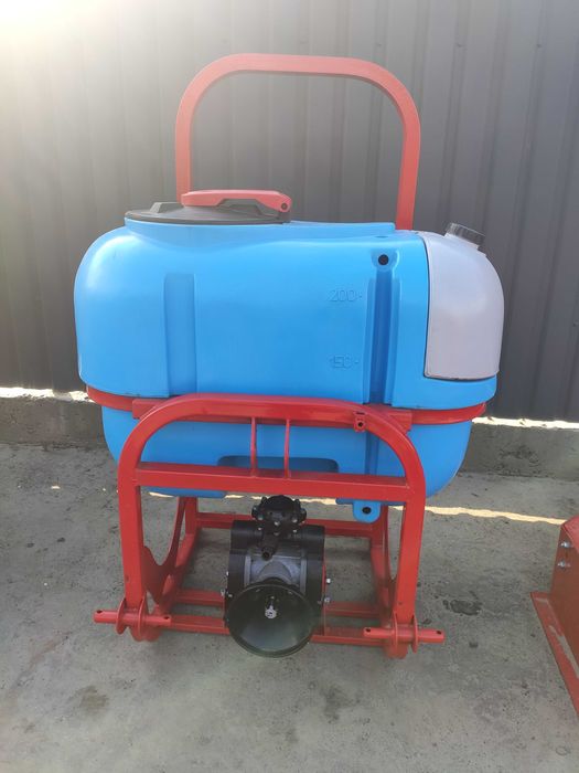 Обприскувач навісний польський Jar-met 200 л гнута рама, оприскувач