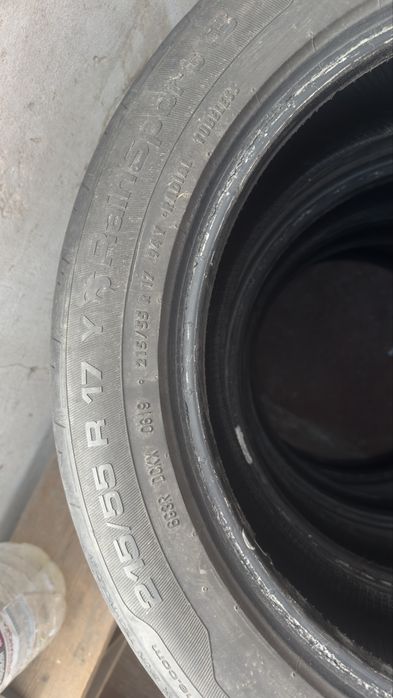 Автомобільні шини Uniroyal RainSport 3 215/55 R17