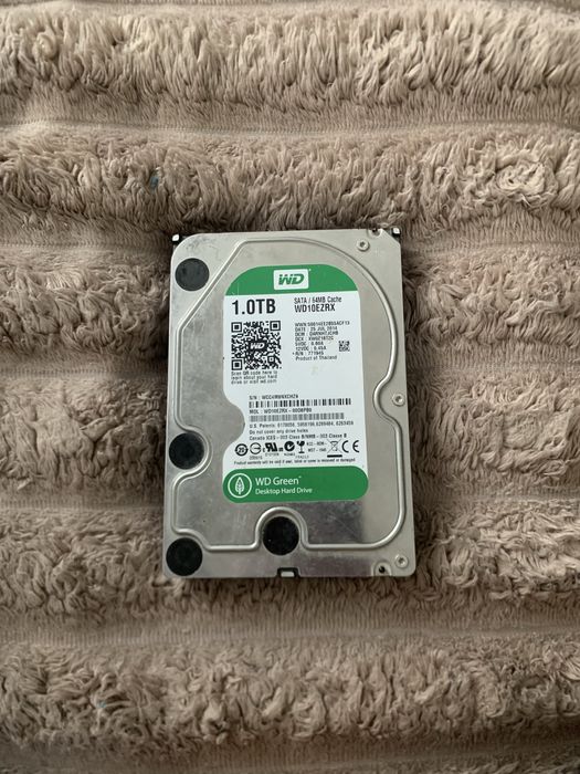Жорсткий диск WD Green 1TB SATA 3.5” (WD10EZRX)
