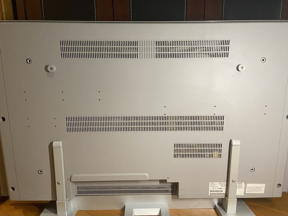 Телевизор Philips 42PF7420/10