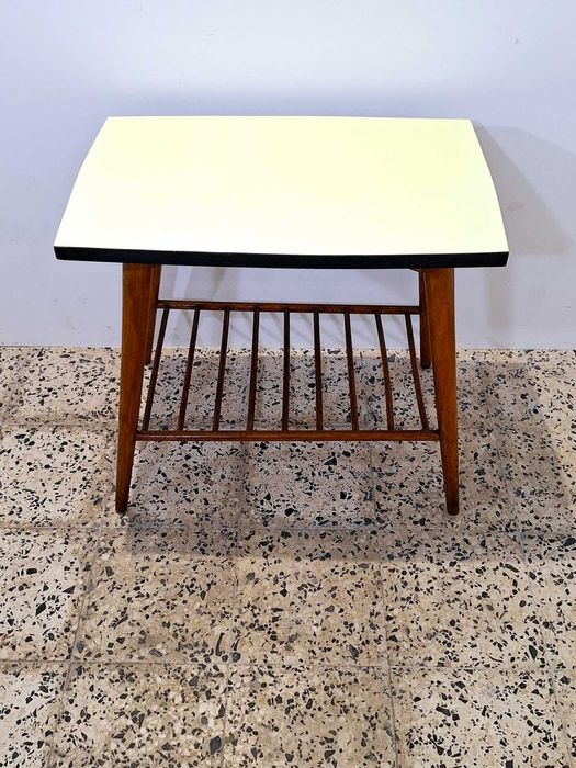 MESA DE APOIO VINTAGE . Side Table