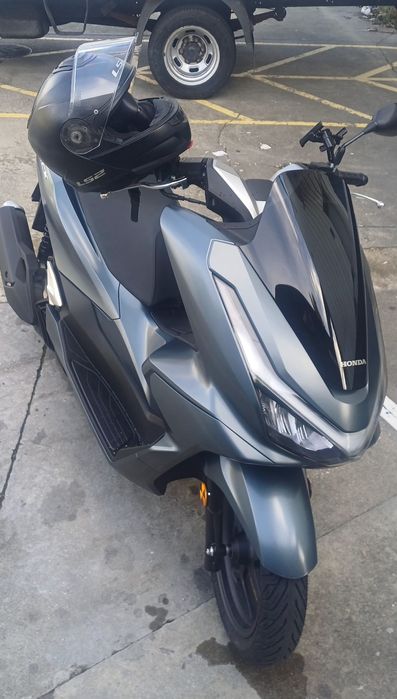 Vendo PCX 2025 Semi Nova!