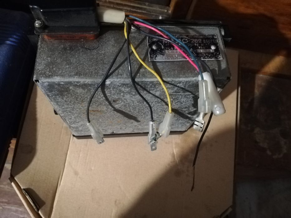 Рэтро автомагнитола Марс 202 стерео динамики круглые овалы