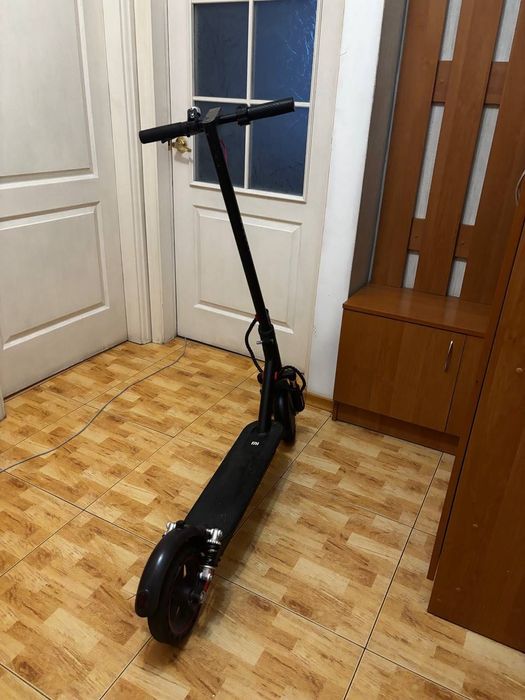 Продам електросамокат
