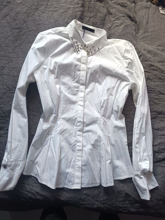 Nowa koszula taliowana xl z kryształkami na kołnierzu