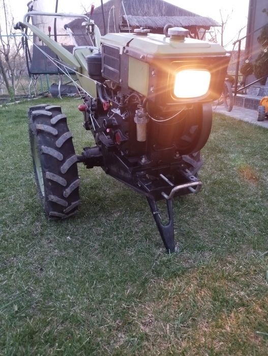 Продам Мотоблок  8кс.