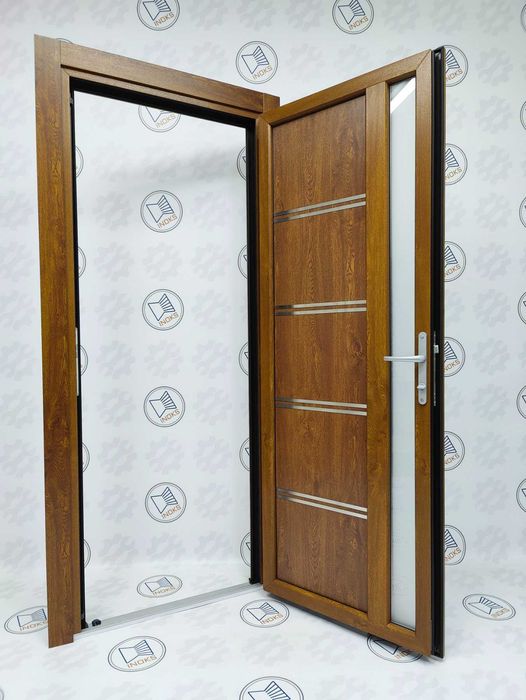 Міжкімнатні та вуличні металопластикові двері від виробника INOX30+ск