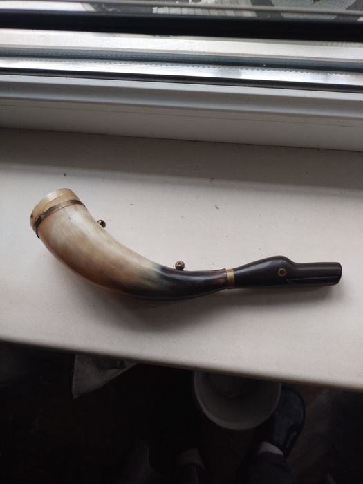 Охотничний рожок з натурального рогу з наконечником у вигляді качки