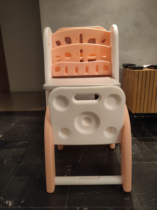 Sztaluga/stolik dziecięcy  2 w 1 z półką na książki, stolik i krzesełk