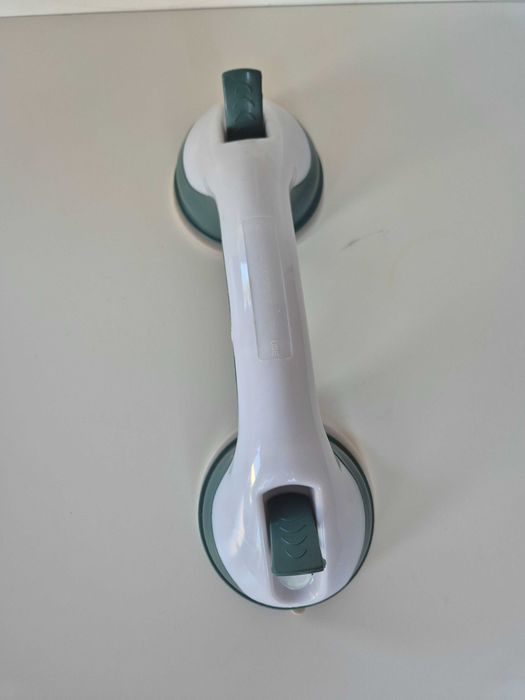 Uchwyt łazienkowy na przyssawki 20 cm