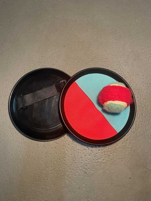 "catch ball" ou "paddle catch"