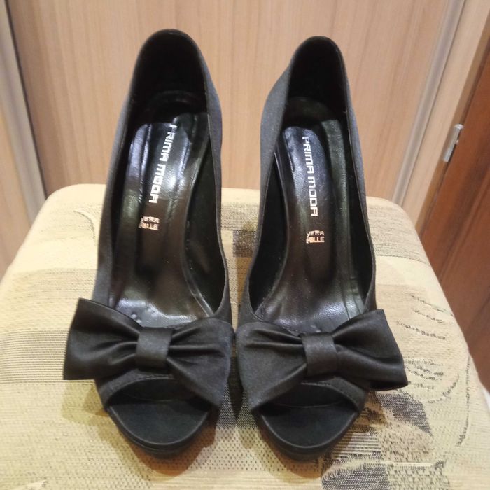 Mega Prima Moda aksamitne czarne szpilki r. 36 jak nowe