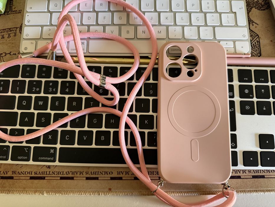 Capas para iPhone 16 pro