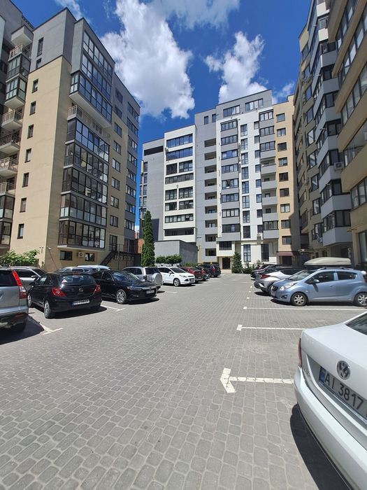 Продаж 2 кімнатної квартири просп. Бандери