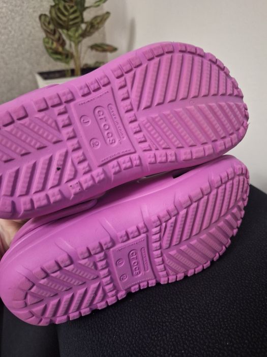 Crocs J2 . Klapki ,sandałki