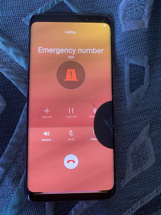 Смартфон на запчасти Samsung S9plus