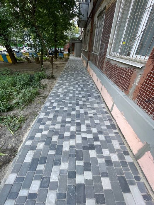 Укладка тротуарной плитки и брусчатки Благоустройство территорий ОСББ