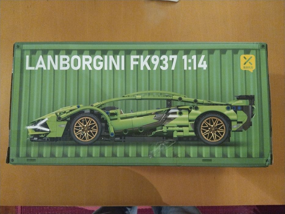 Lego Lamborghini Revuelto Réplica