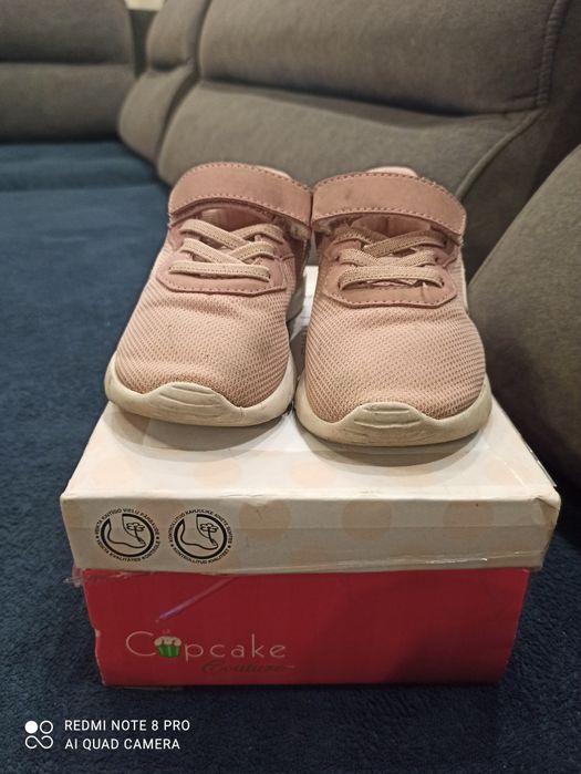 Buty sportowe 26 dziewczynka