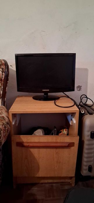 Tenho 1 televisão para vender alguem intresado?