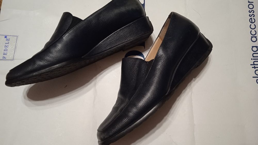 Шкіряні жіночі туфлі 37 р.