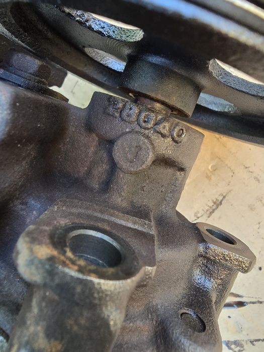 Насос гідропідсилювача керма ГУР Toyota Avensis Verso 2.0 D-4D 2001-2009 4432044080 насос гидроусилителя руля Тойота авенсис версо