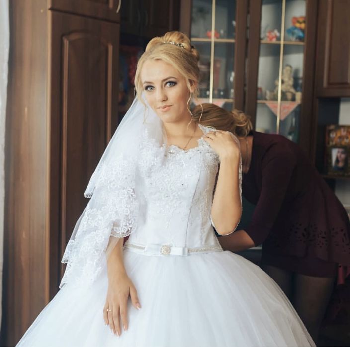 Весільна сукня, фатинова