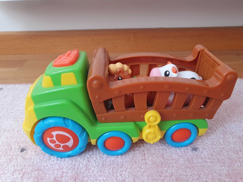 Grający samochód auto pojazd farmera zwierzęta