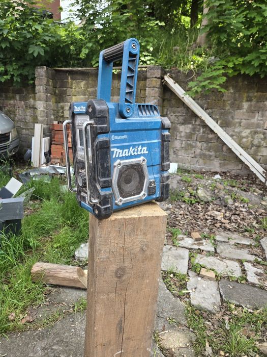 Radio Makita BT 18V